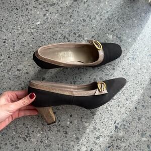 Life Stride Women’s 8 Pumps Black Taupe Buckle Heels Vintage